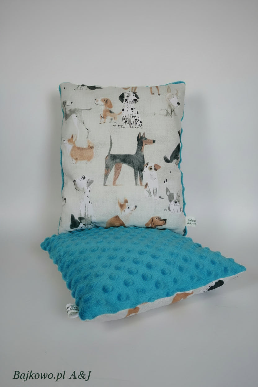 Poduszka w pieski 30x25 , bawełna plus minky kropkowany kolor niebieski