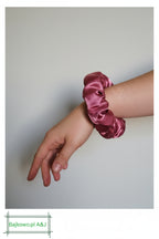 Gumka satynowa do włosów typu Scrunchie roz.MIDI- mix kolorów